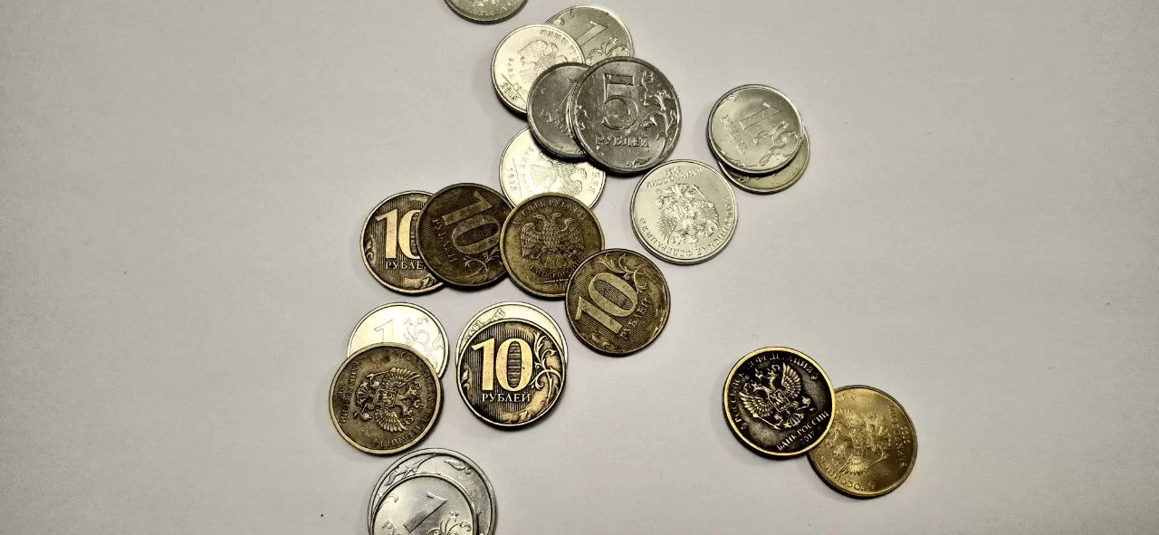 Цены на огурцы продолжают расти в зимний период, превышая стоимость мяса и фруктов